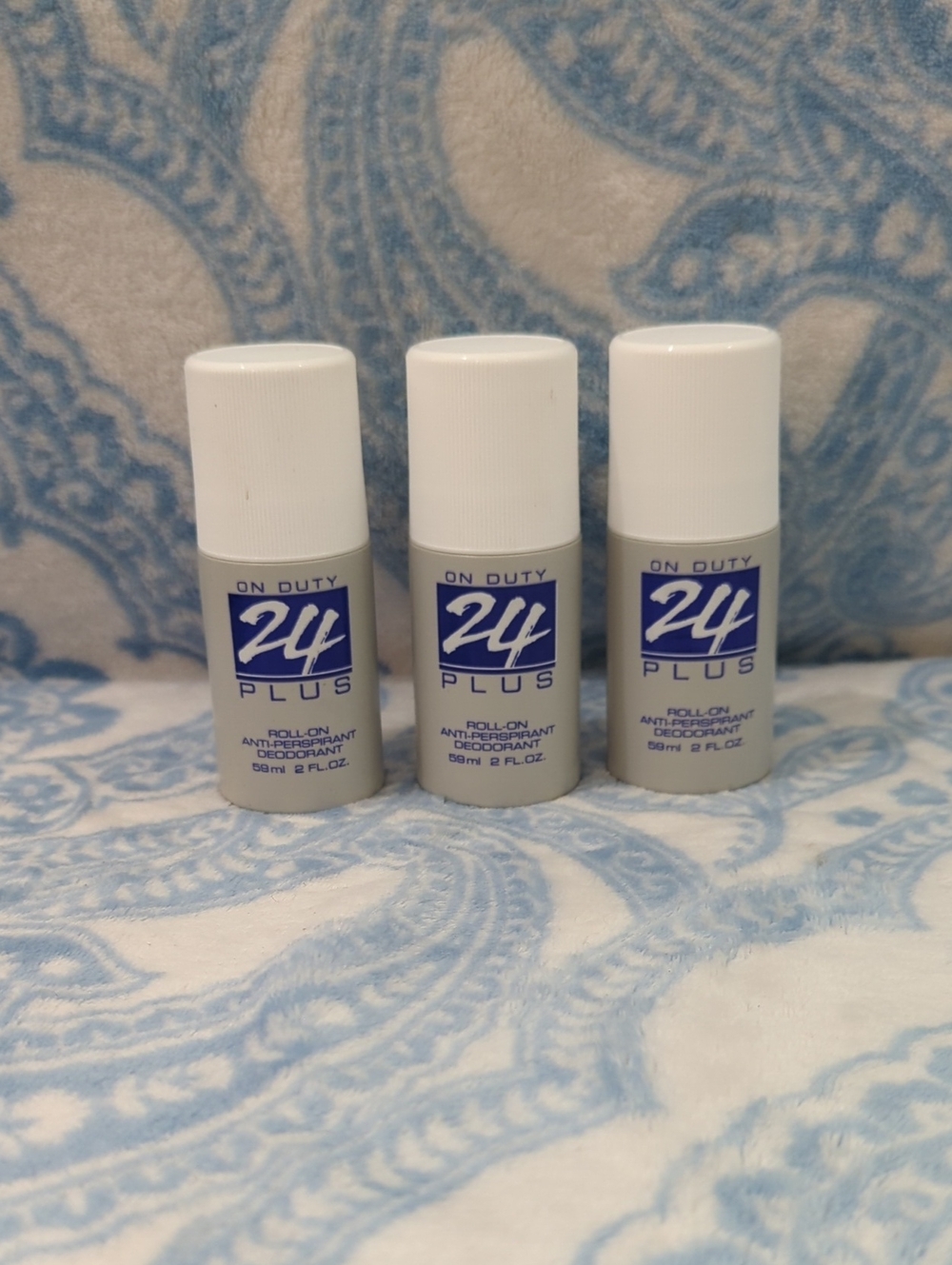 Roll-On Antiperspirant Deodorant - White/Gray